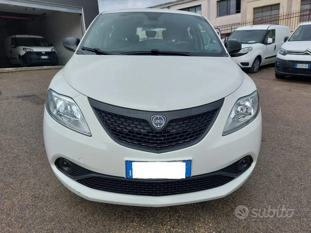 Lancia Ypsilon 2020 photo 2