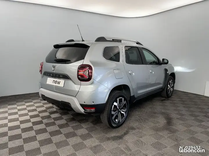 Dacia Duster 2022 photo 4