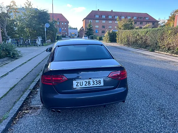 Audi A4 2008 photo 4