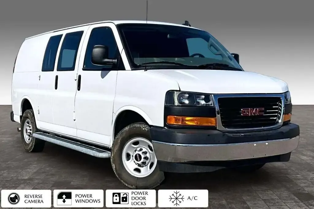 GMC Savana 2023 photo 2