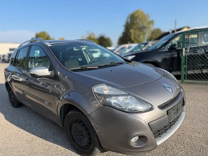 Renault Clio 2012 photo 2