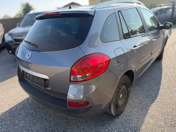 Renault Clio 2012 photo 3