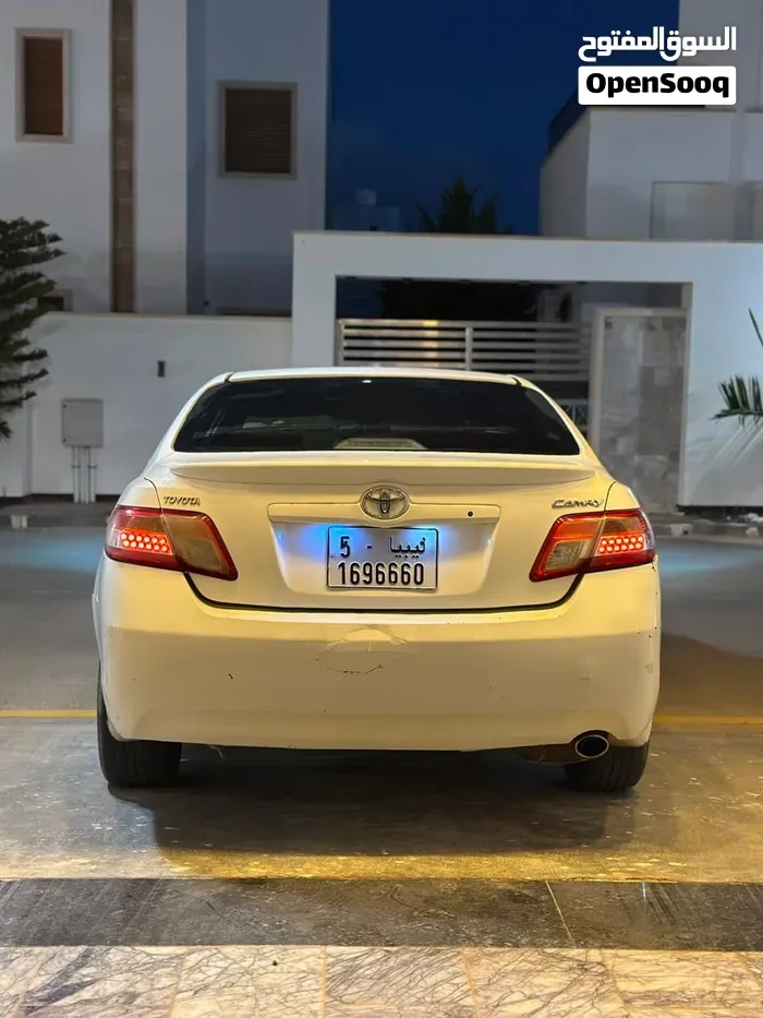 Toyota Camry 2010 photo 2