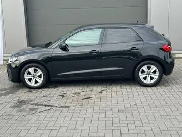 Audi A1 2024 photo 2