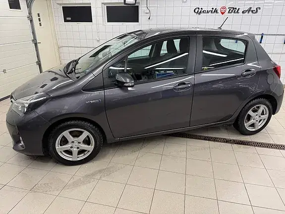 Toyota Yaris 2015 photo 4