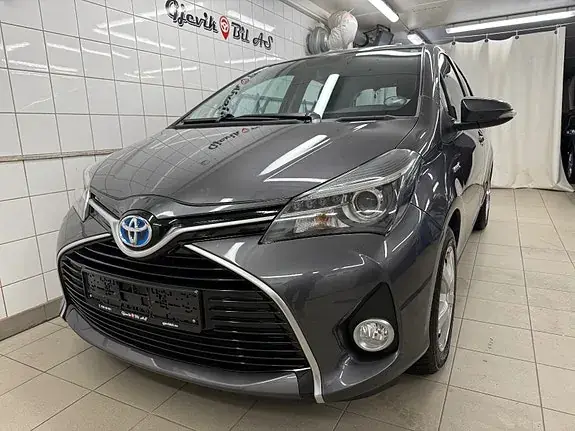 Toyota Yaris 2015 photo 2