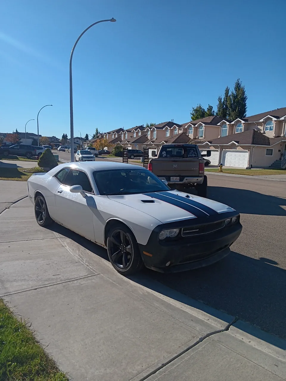 Dodge Challenger 2011 photo 2