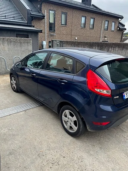 Ford Fiesta 2010 photo 5