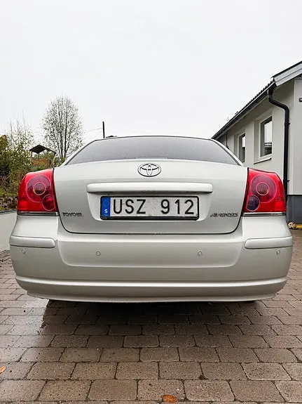 Toyota Avensis 2003 photo 3