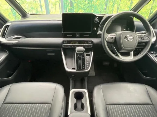Toyota Corolla Hybrid Sz 2023 photo 2