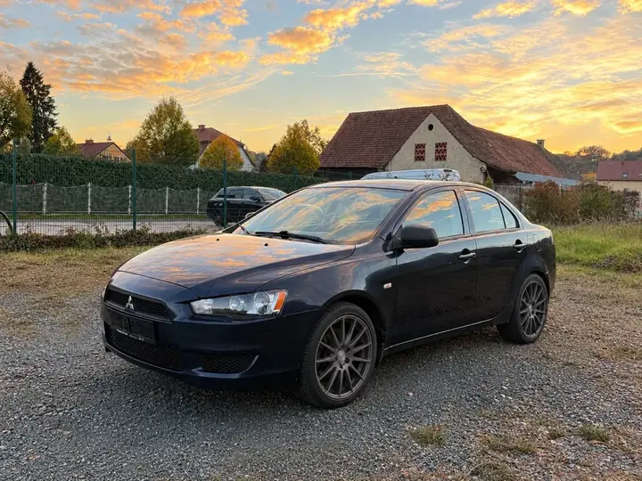 Mitsubishi Lancer