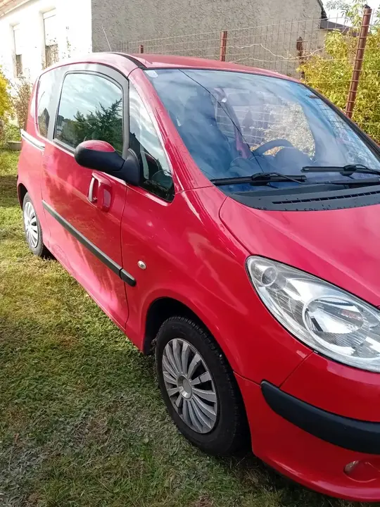 Peugeot 1007 2006 photo 2