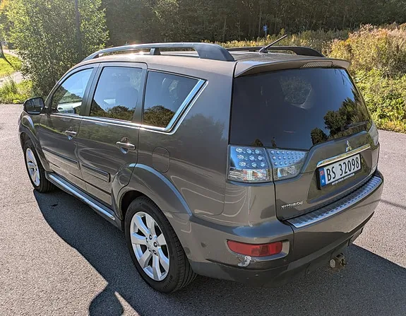 Mitsubishi Outlander 2011 photo 5