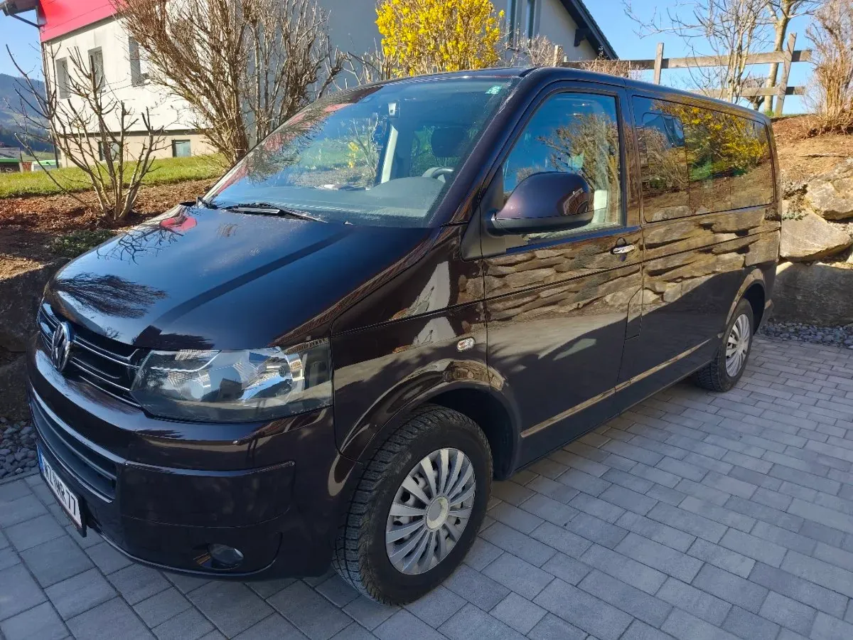 Volkswagen Multivan 2013 photo 2
