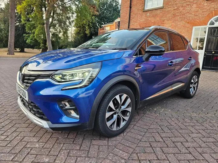 Renault Captur 2021 photo 2
