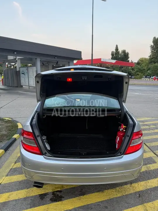 Mercedes-Benz C 220 2008 photo 5