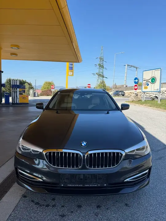 BMW 5 Series 2018 photo 3