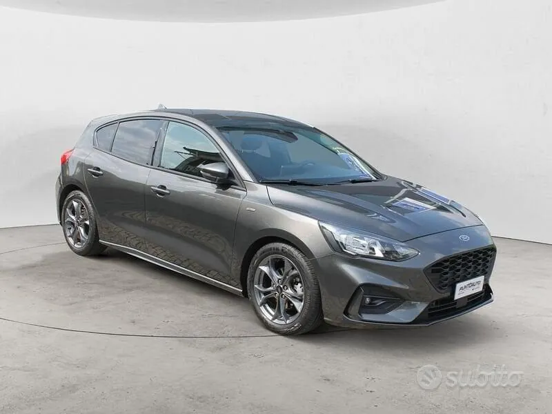 Ford Focus 2021 photo 3