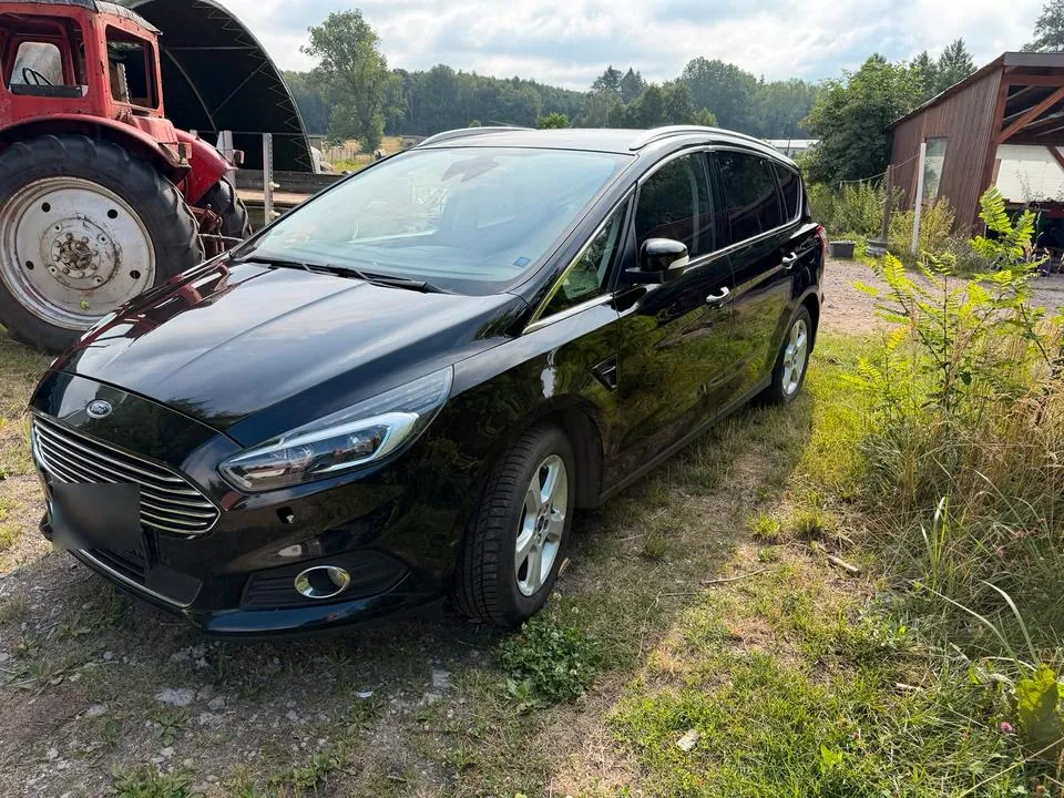 Ford S-Max