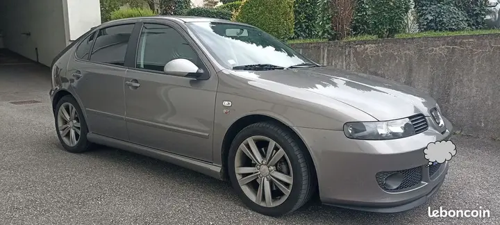 Seat Leon 2005 photo 2