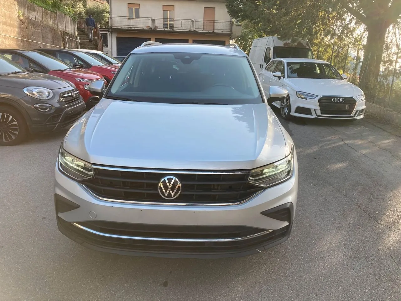 Volkswagen Tiguan 2021 photo 2