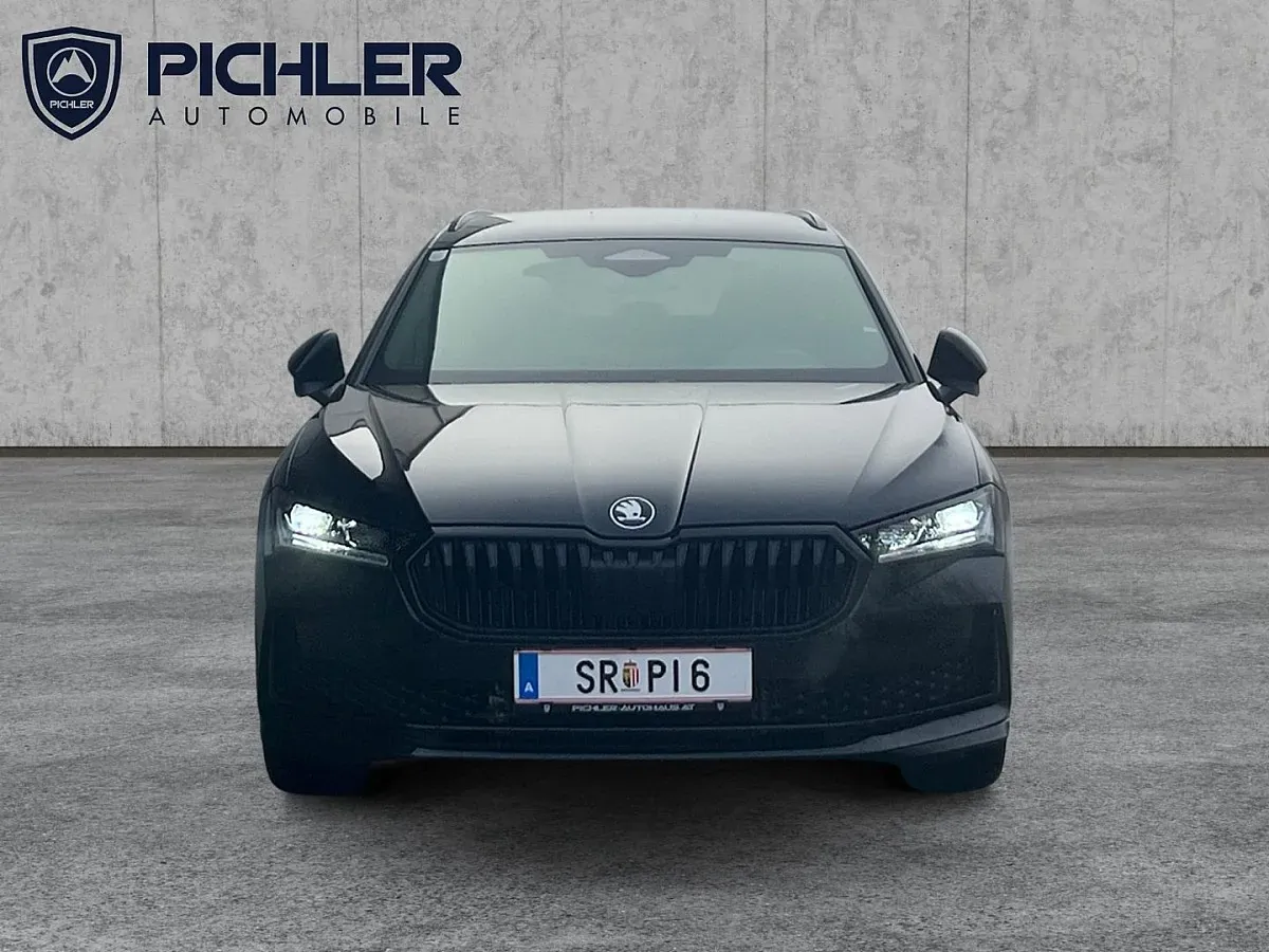 Skoda Superb 2025 photo 2