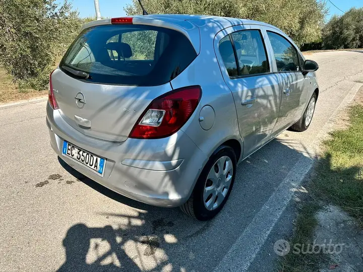 Opel Corsa 2010 photo 4