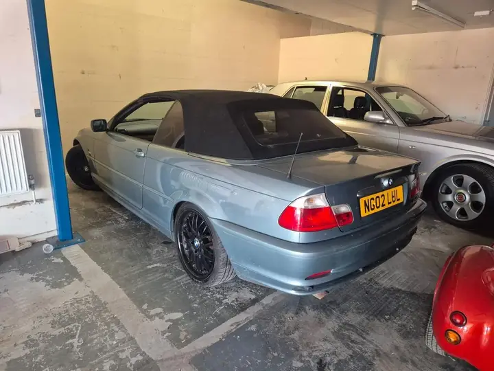 BMW 3 Series 2002 photo 5