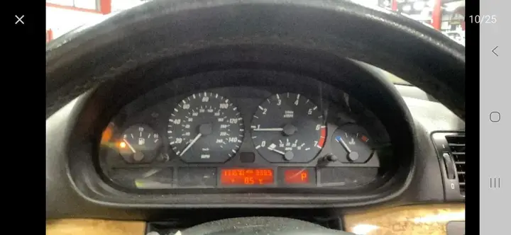 BMW 3 Series 2002 photo 4