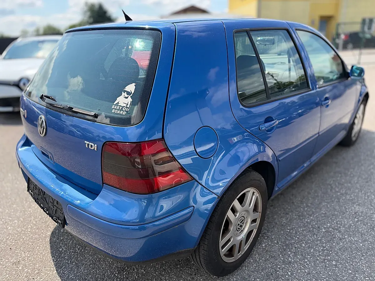Volkswagen Golf 2002 photo 3