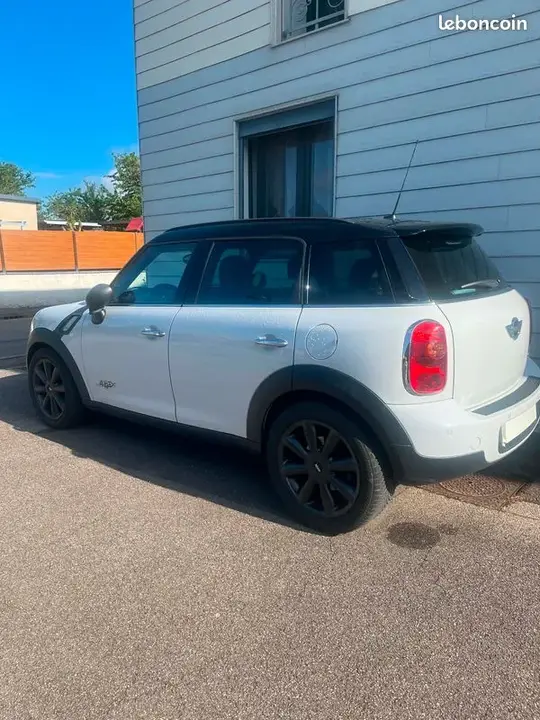 Mini Countryman 2012 photo 2