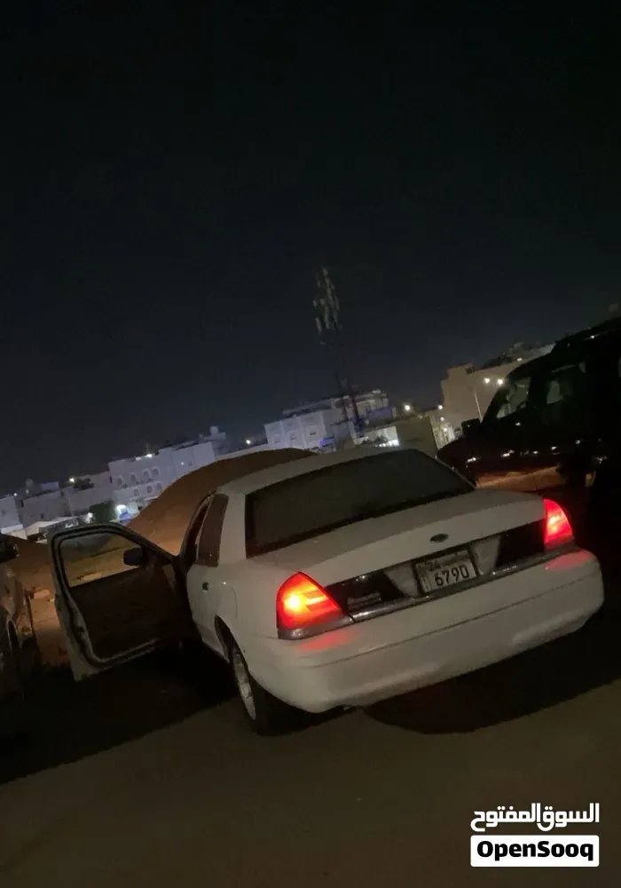 Ford Crown Victoria