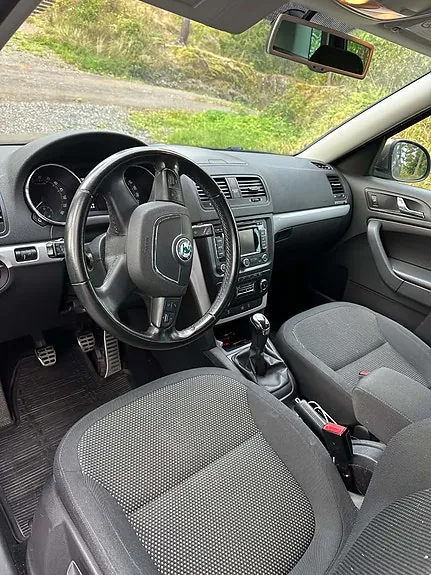 Skoda Yeti 2013 photo 3