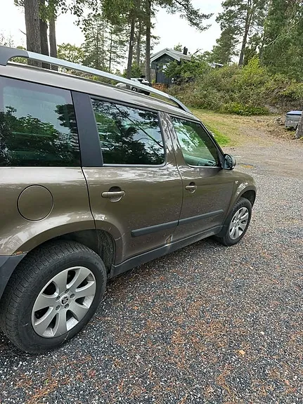 Skoda Yeti 2013 photo 2