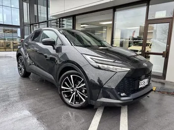 Toyota C-Hr 2025 photo 2