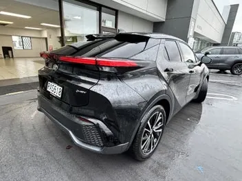 Toyota C-Hr 2025 photo 4
