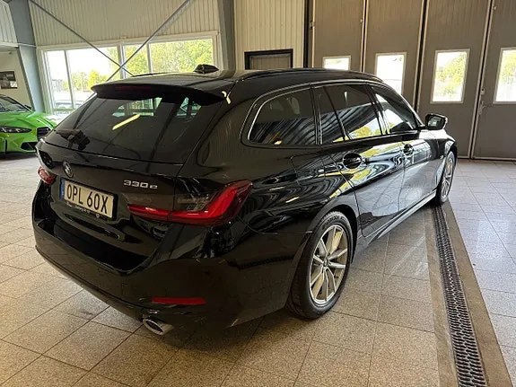 BMW 330E 2023 photo 3