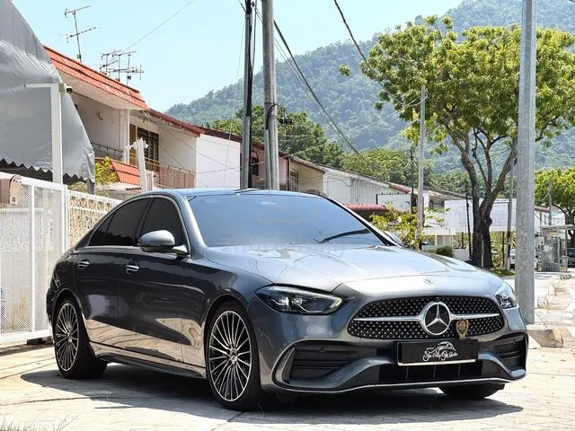 Mercedes-Benz C300