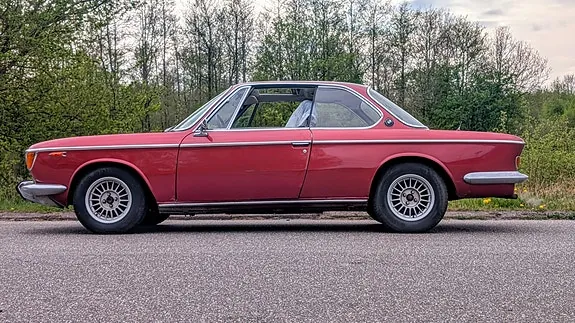 BMW 2000