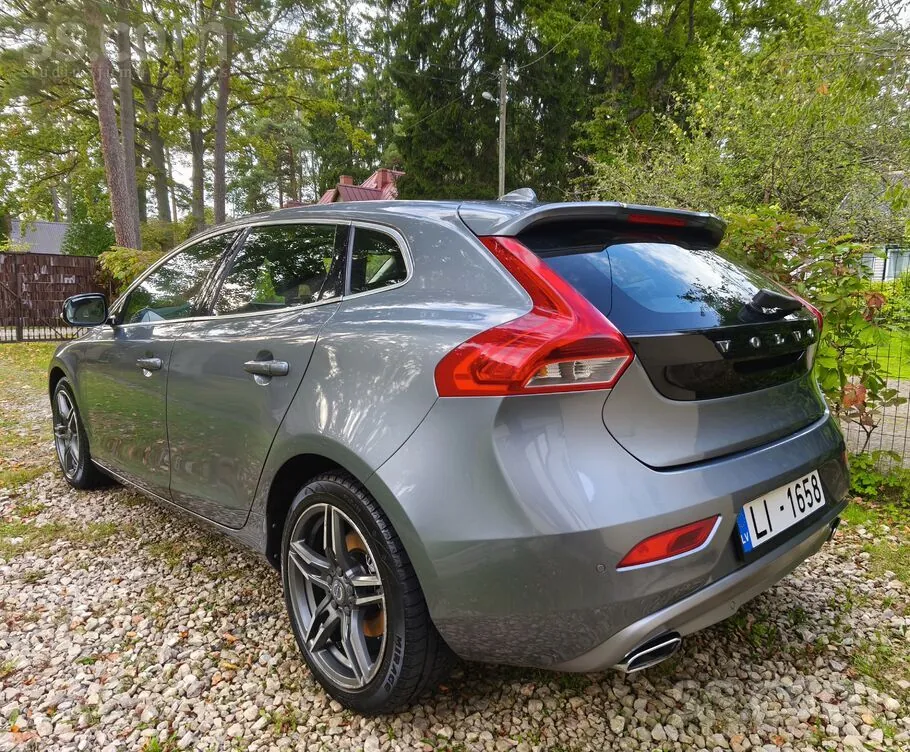 Volvo V40 2015 photo 3