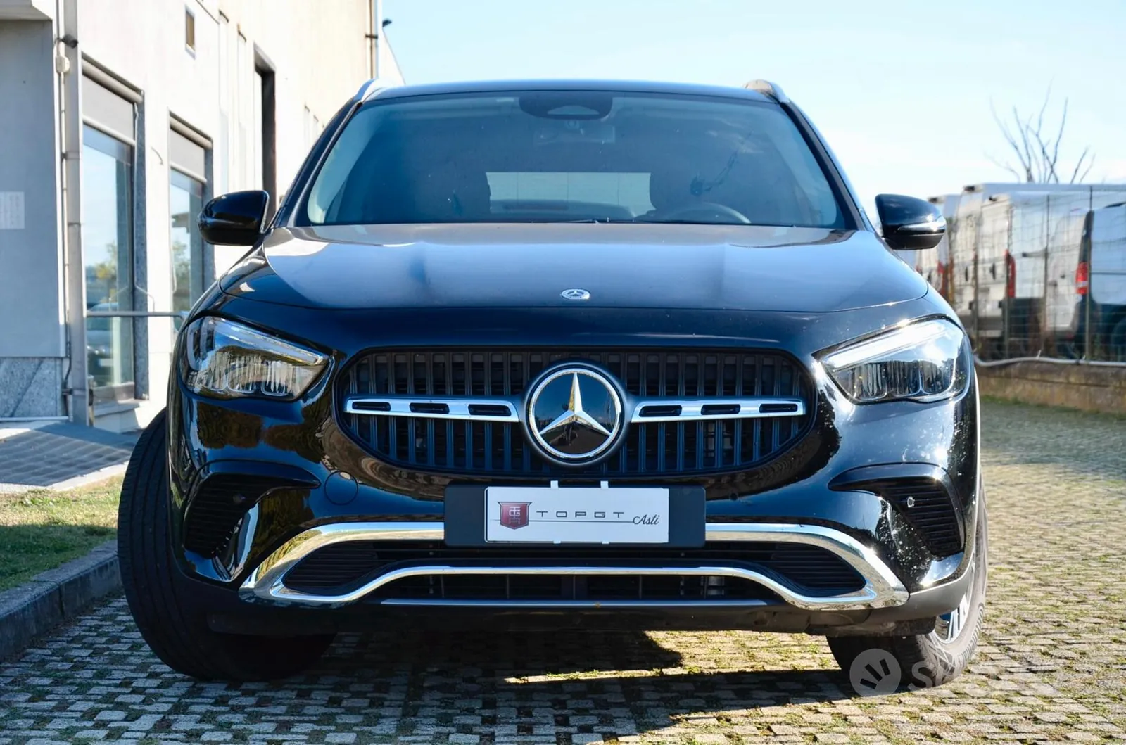 Mercedes-Benz Gla 2024 photo 2