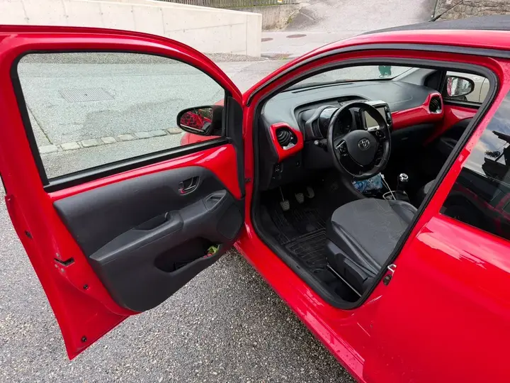 Toyota Aygo 2015 photo 3
