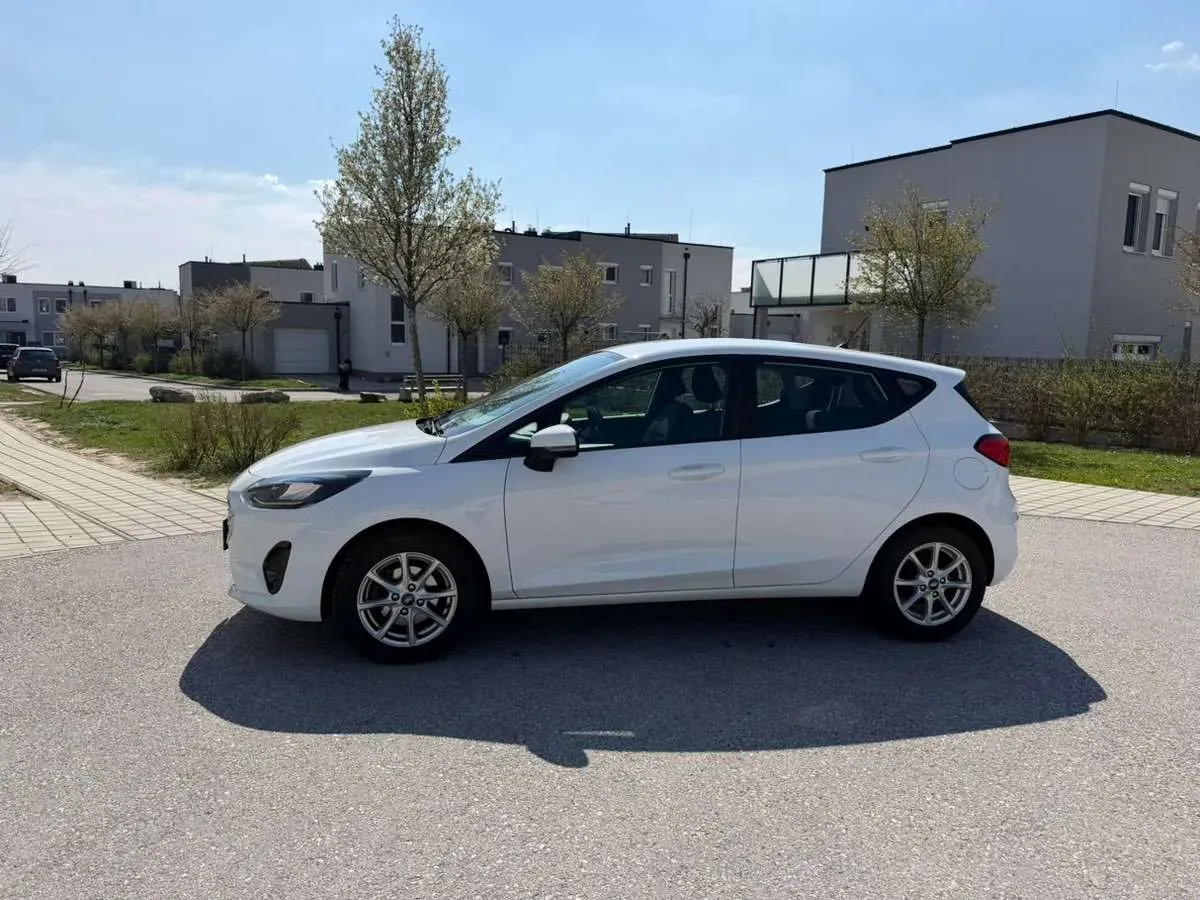 Ford Fiesta 2022 photo 2
