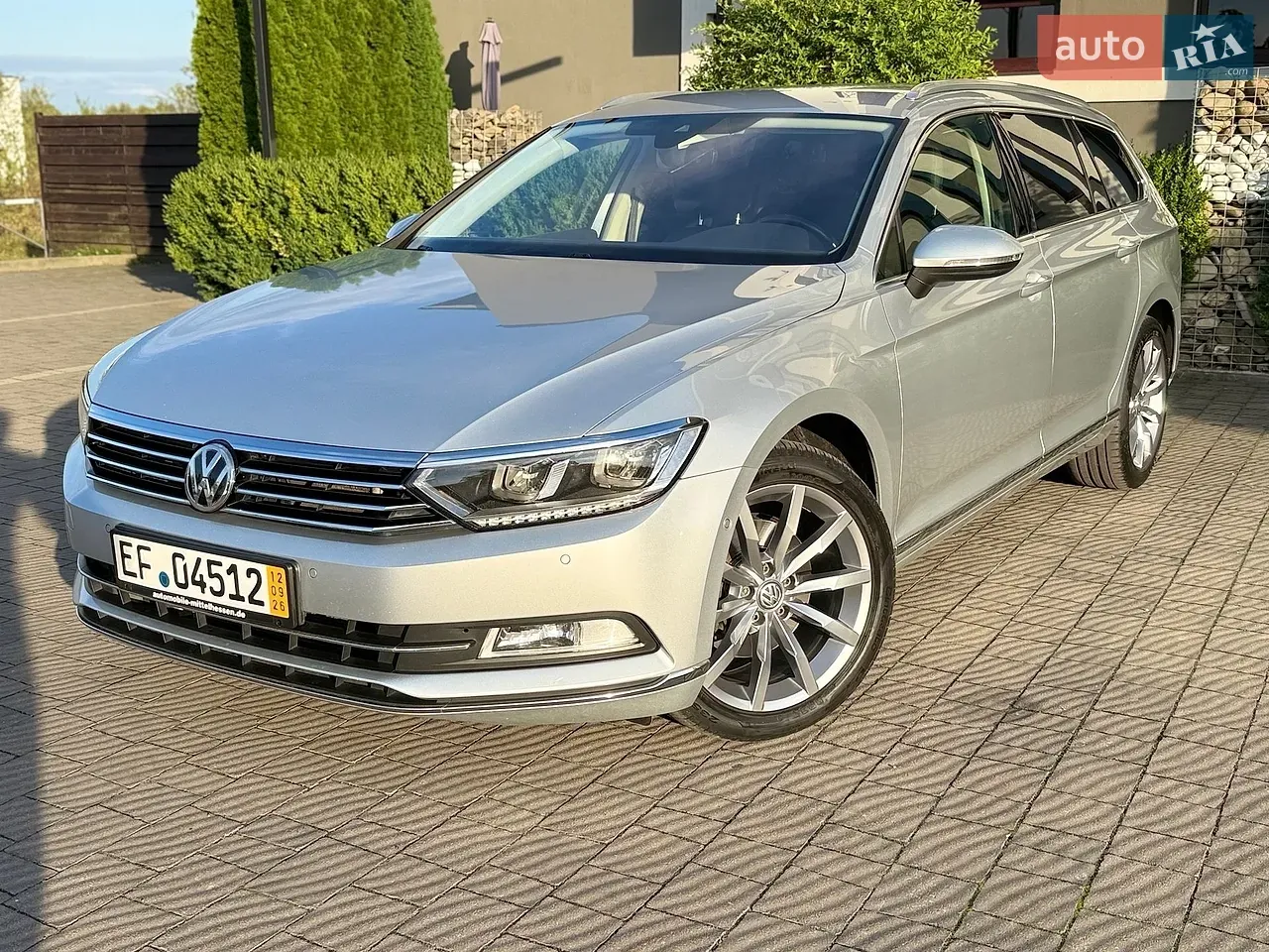 Volkswagen Passat 2019 photo 2
