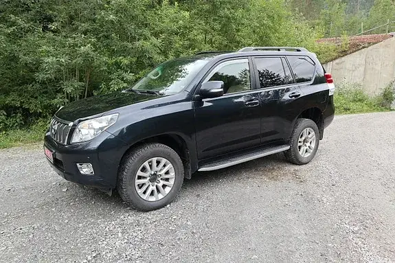 Toyota Land Cruiser 2010 photo 3