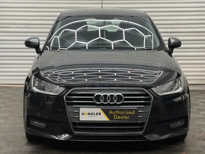 Audi A1 2017 photo 2