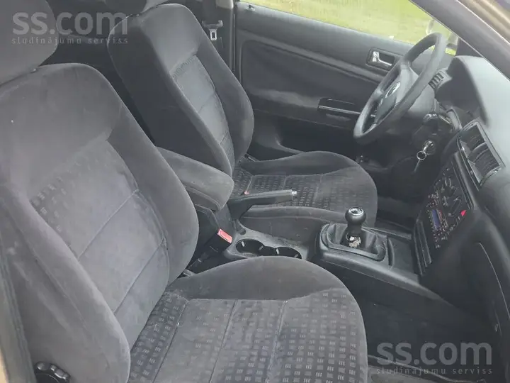Volkswagen Passat 2001 photo 5