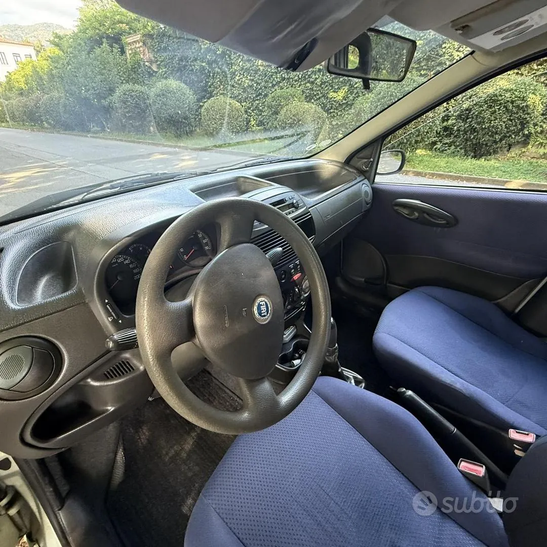 Fiat Punto 2003 photo 5