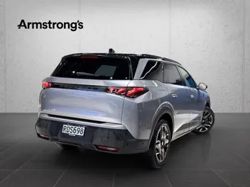 Peugeot 5008 2025 photo 3