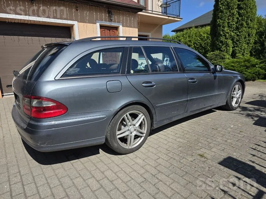 Mercedes-Benz E280 2007 photo 3